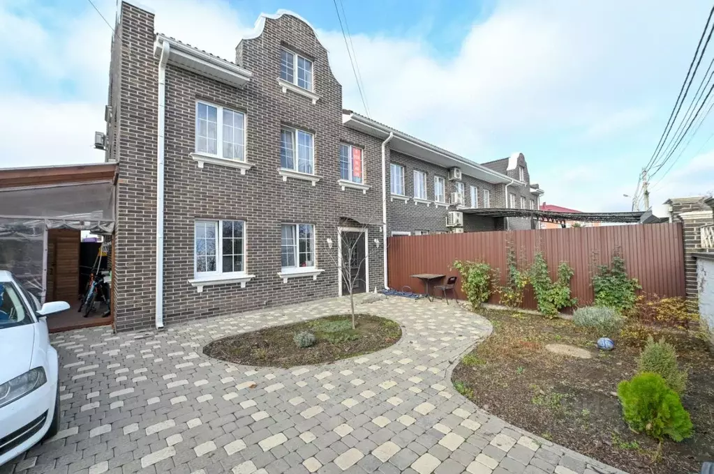 Таунхаус в Ростовская область, Аксайский район, Большелогское с/пос, ... - Фото 1