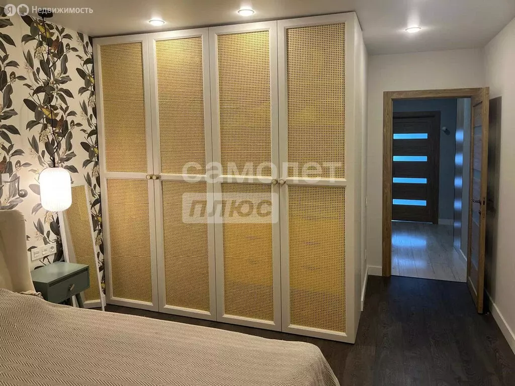 3-комнатная квартира: Екатеринбург, улица Шаумяна, 87 (86.6 м) - Фото 1