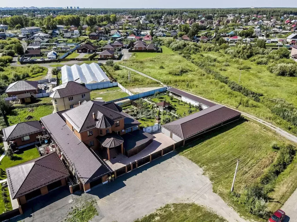 Дом в Тюменская область, Тюмень ул. Зернистая (601 м) - Фото 1