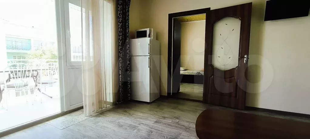 Комната 50 м в 2-к., 2/2 эт. - Фото 1
