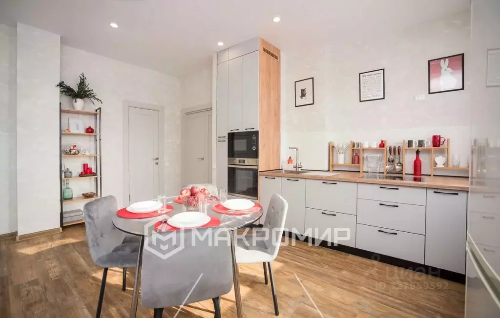 2-к кв. Челябинская область, Челябинск ул. Братьев Кашириных, 124 ... - Фото 1