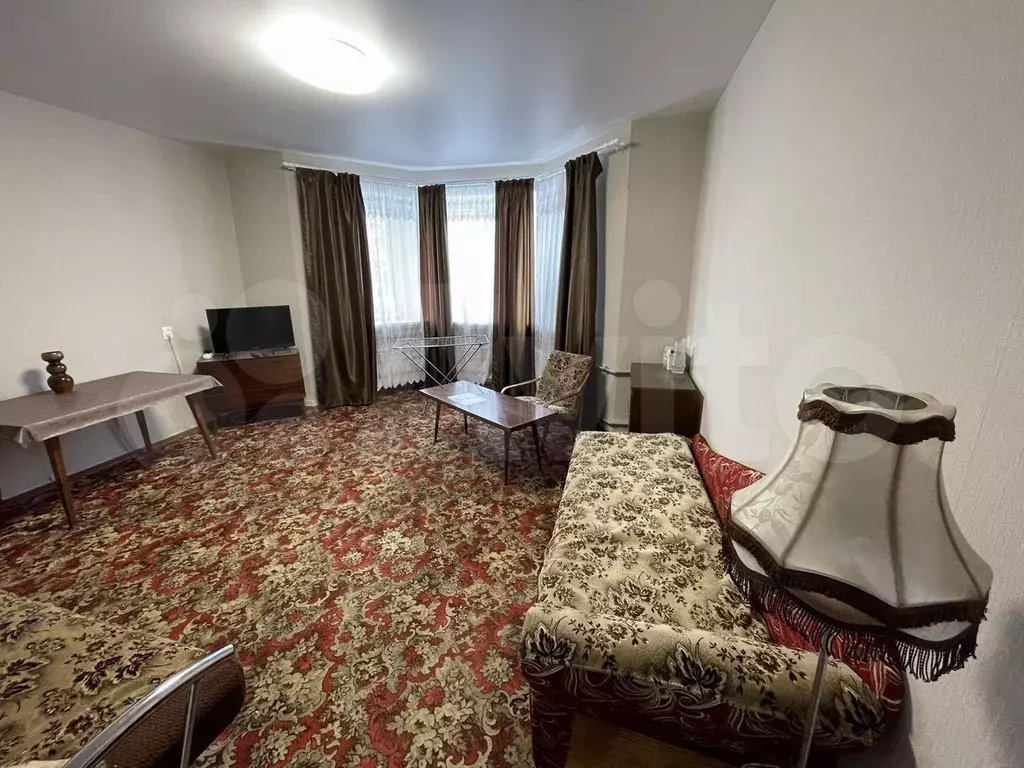 3-к. квартира, 70 м, 2/4 эт. - Фото 0