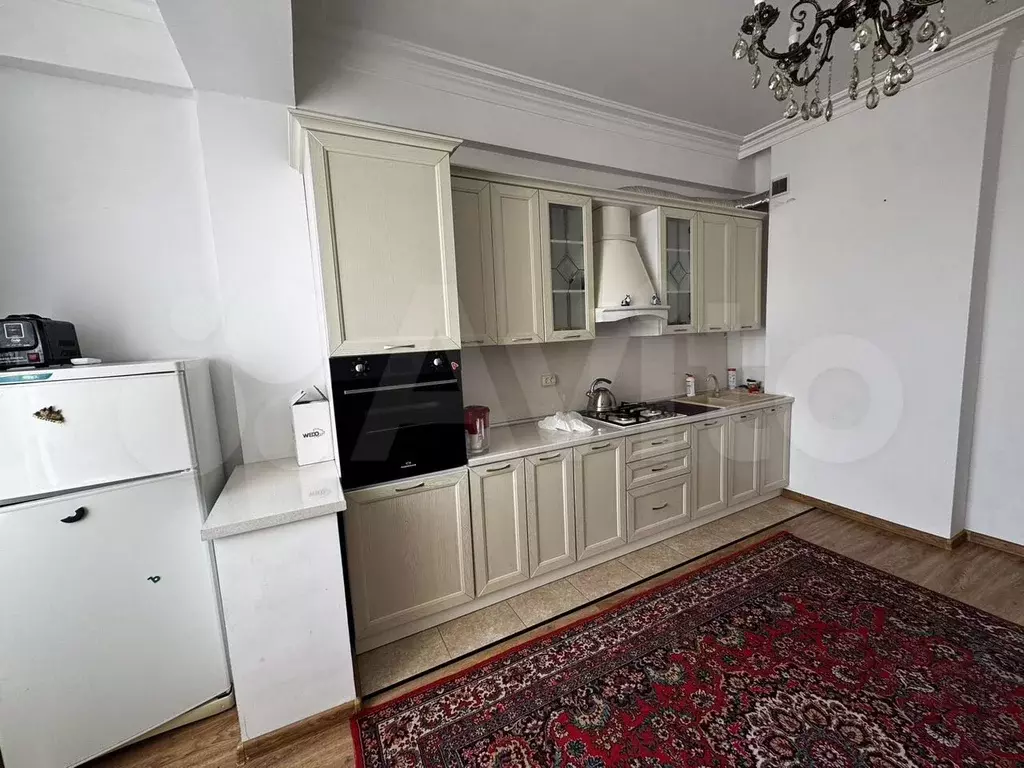 1-к. квартира, 50 м, 5/10 эт. - Фото 0