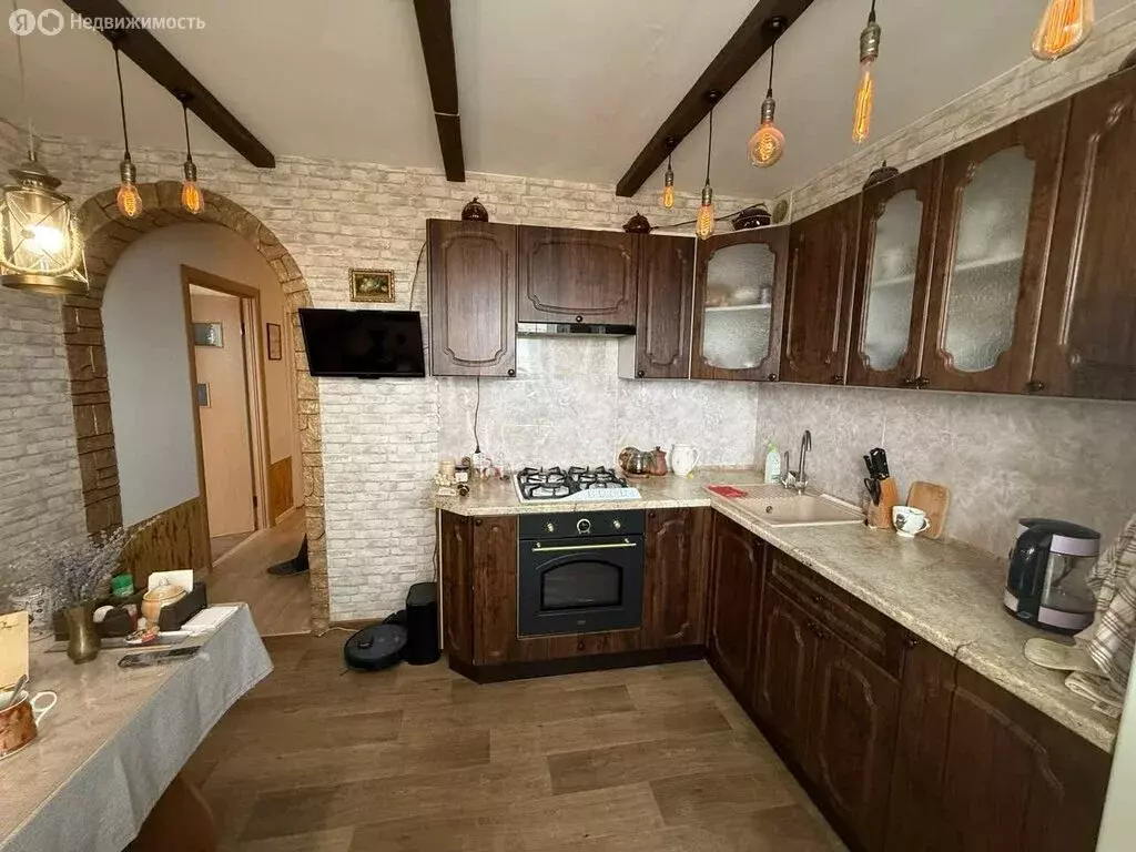 3-комнатная квартира: Перевальное, Октябрьская улица, 44 (68.4 м) - Фото 2