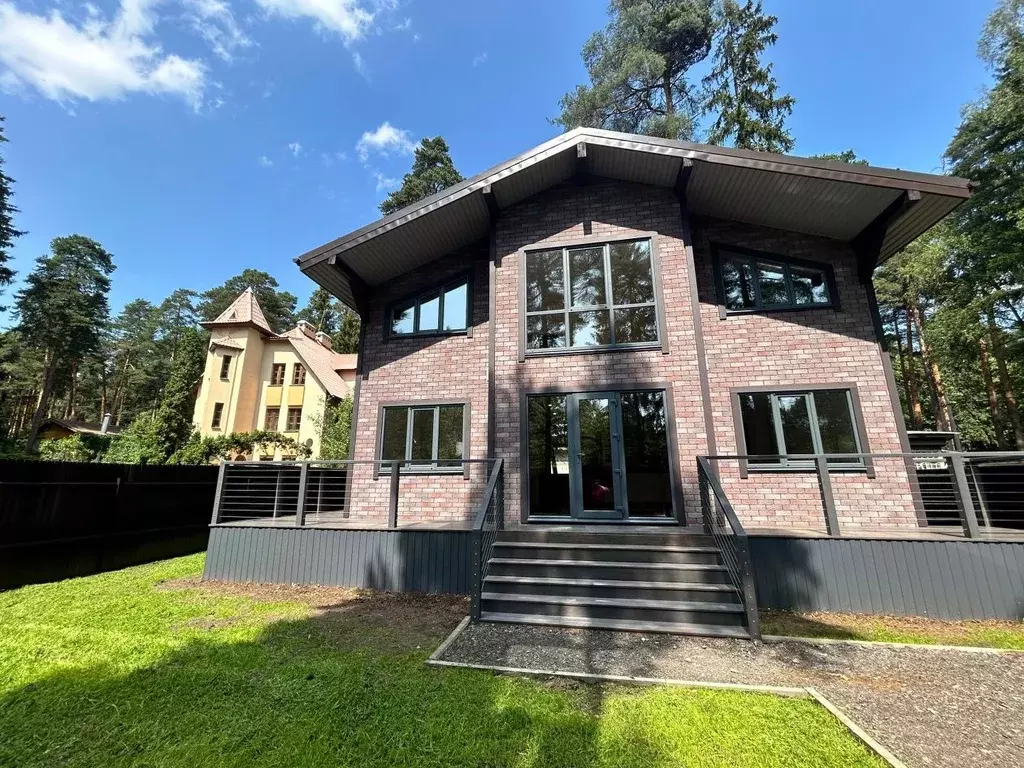 Дом в Московская область, Королев Болшево мкр, ул. Добролюбова (160 м) - Фото 1