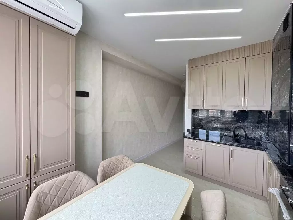 2-к. квартира, 60,5 м, 7/9 эт. - Фото 0