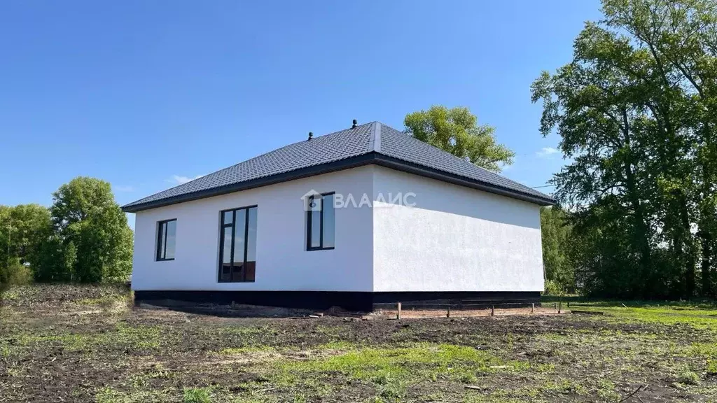 Дом в Башкортостан, Стерлитамакский район, Отрадовский сельсовет, д. ... - Фото 1