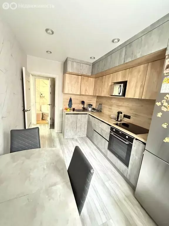 2-комнатная квартира: Ачинск, 2-й Юго-Восточный микрорайон, 63 (60 м) - Фото 1