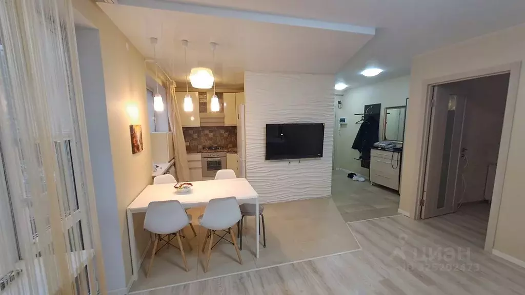 2-к кв. Саратовская область, Энгельс Полтавская ул., 15А (46.0 м) - Фото 1