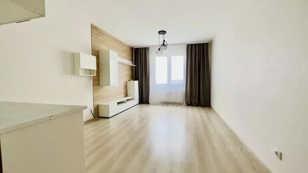 Студия Свердловская область, Екатеринбург ул. Латвийская, 58 (25.0 м) - Фото 1