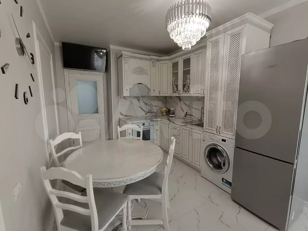 1-к. квартира, 40 м, 20/25 эт. - Фото 1