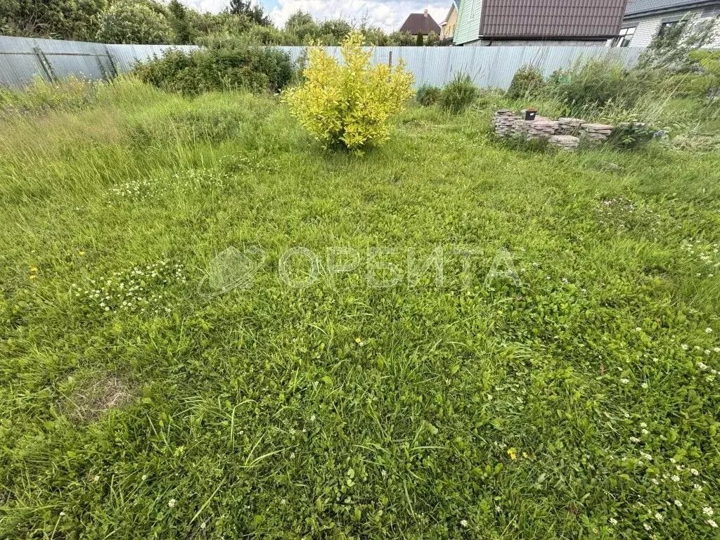 Участок в Тюменская область, Тюмень Казарово мкр, ул. Яблоневая (7.0 ... - Фото 1