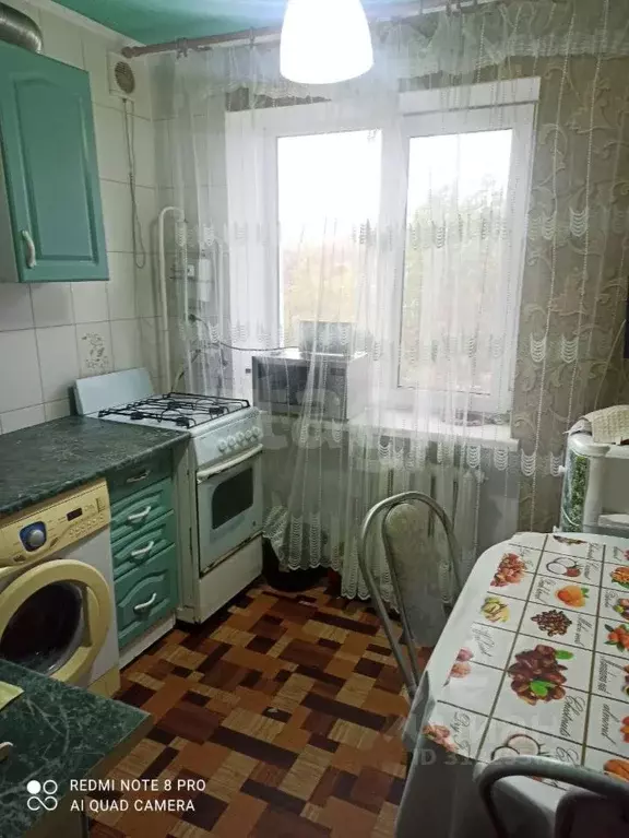 3-к кв. Крым, Красноперекопск 2-й мкр, 11 (58.2 м) - Фото 0