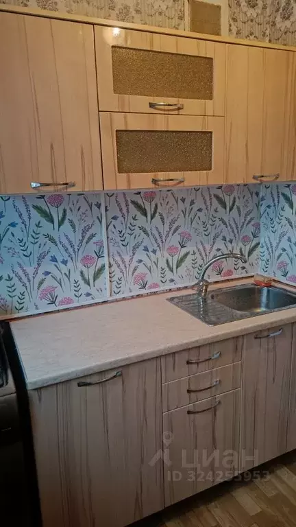 1-к кв. Омская область, Омск просп. Космический, 16 (21.8 м) - Фото 2