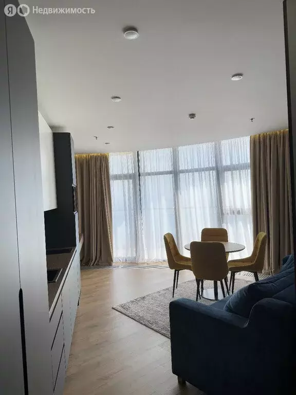 1-комнатная квартира: Алушта, Западная улица, 1А (61.4 м) - Фото 2