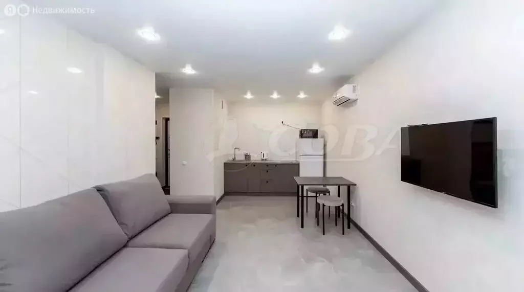 1-комнатная квартира: Тобольск, улица Семёна Ремезова, 110к2 (36 м) - Фото 2