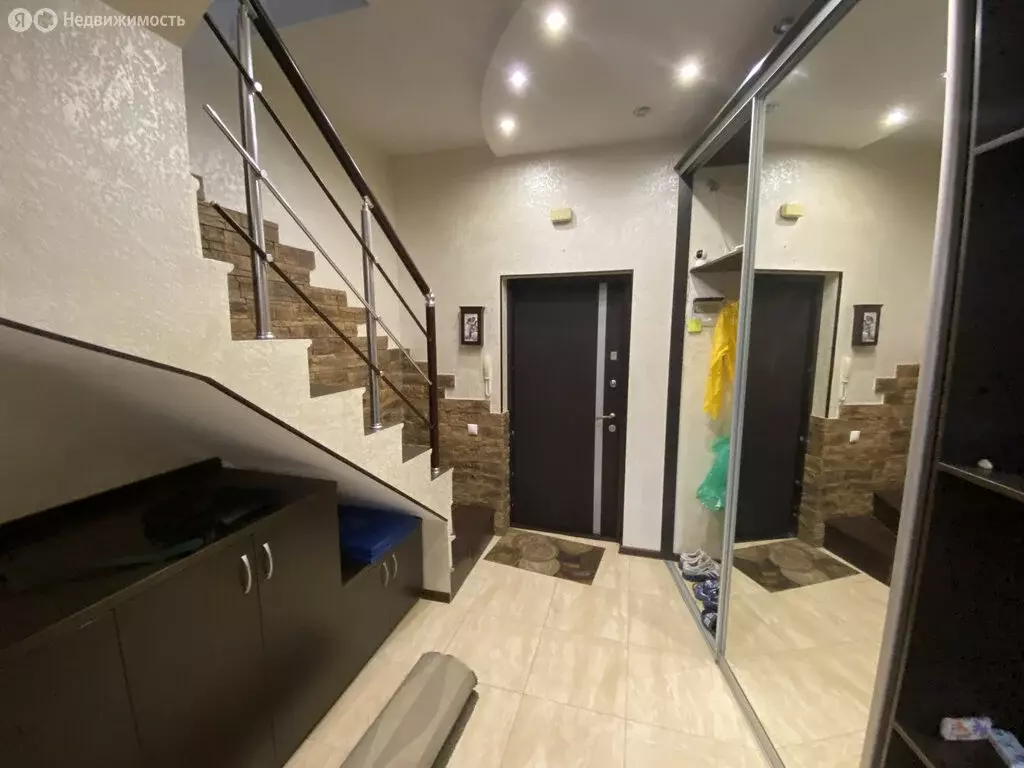 5-комнатная квартира: Сочи, микрорайон Мамайка, Волжская улица, 42/2 ... - Фото 1