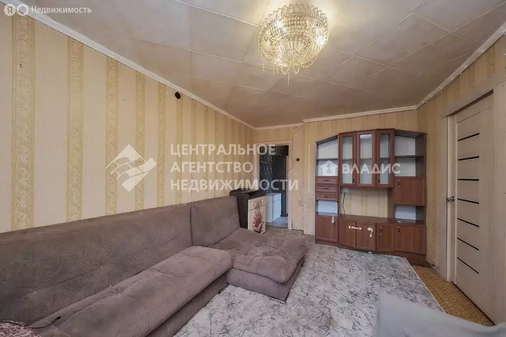 3-комнатная квартира: Рыбное, Юбилейная улица, 2 (50.9 м) - Фото 1