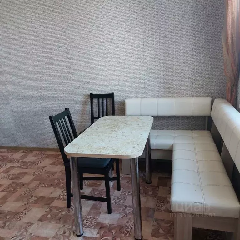 2-к кв. Ивановская область, Иваново ул. Парижской Коммуны, 41 (60.0 м) - Фото 1