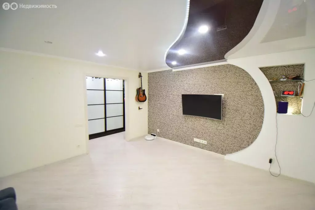 2-комнатная квартира: Туймазы, улица Чапаева, 61В (65 м) - Фото 1