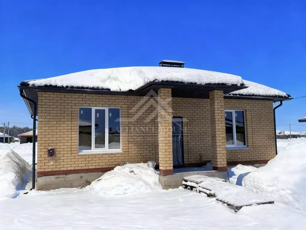 Дом в Татарстан, Лаишевский район, Егорьевское с/пос, д. Кзыл-Иль ул. ... - Фото 1