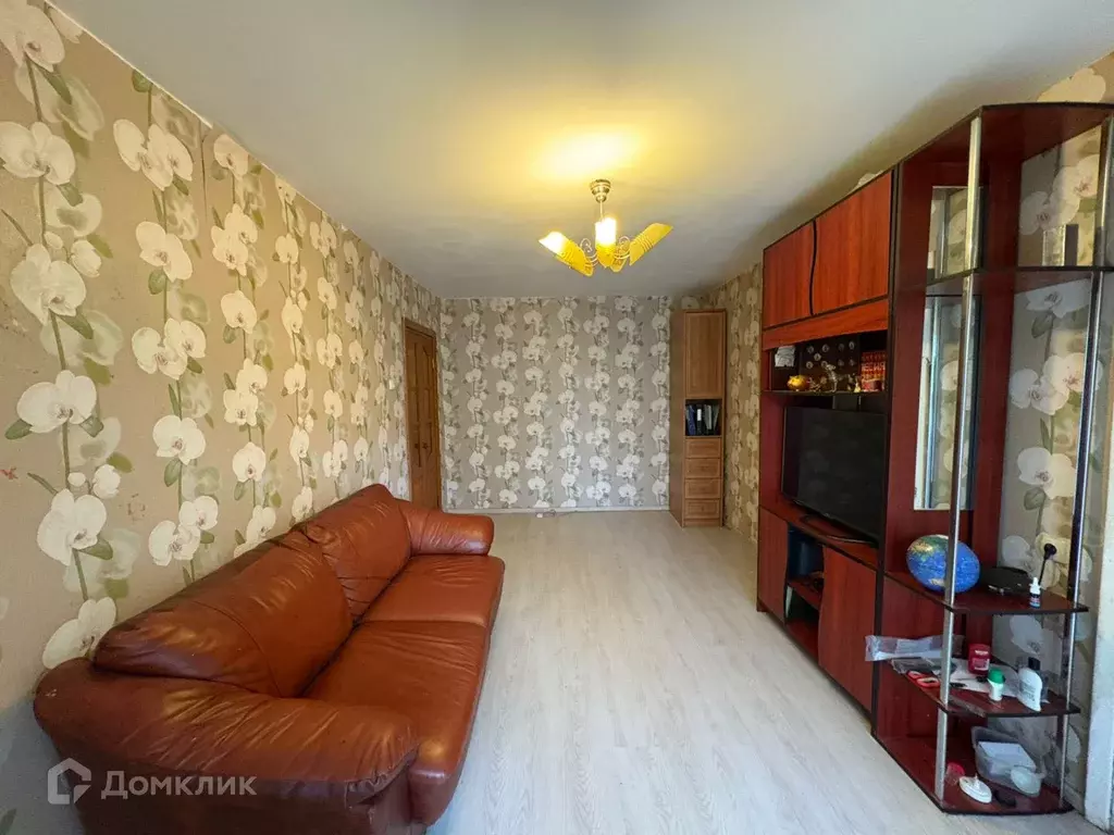 Продаётся 4-к квартира, 60.4 м - Фото 1