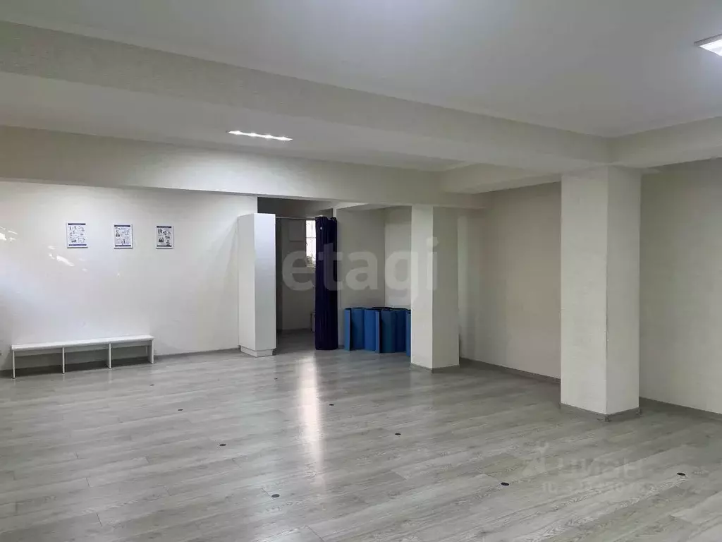 Помещение свободного назначения в Крым, Алушта ул. Красноармейская (57 ... - Фото 2