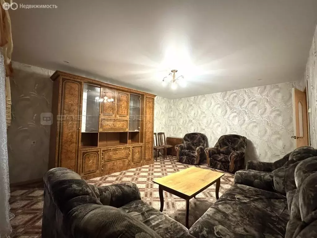 3-комнатная квартира: Зеленодольск, улица Карла Маркса, 17 (84.2 м) - Фото 1