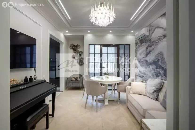 4-комнатная квартира: Москва, улица Юлиуса Фучика, 11/13 (97 м) - Фото 1