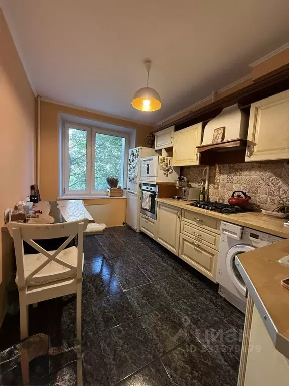 2-к кв. Москва ул. Кутузова, 3 (47.0 м) - Фото 1