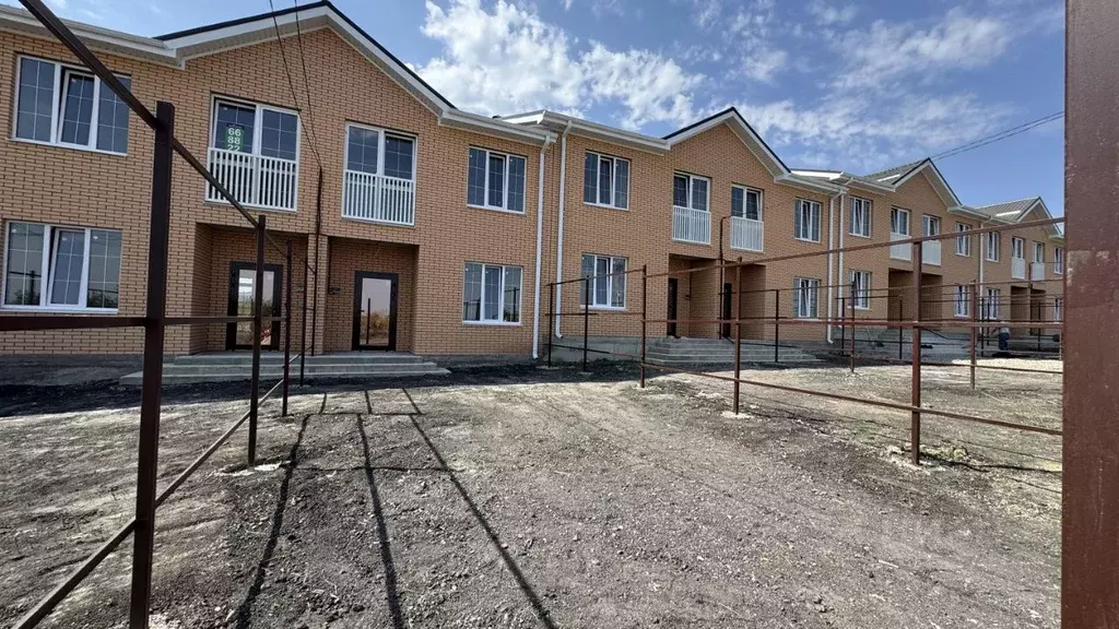 Таунхаус в Ставропольский край, Шпаковский муниципальный округ, с. ... - Фото 2