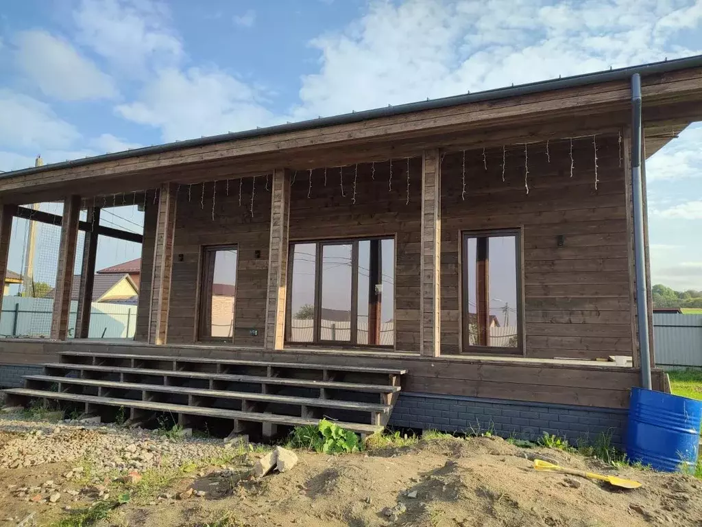 Дом в Ленинградская область, Ломоносовский район, Аннинское городское ... - Фото 1