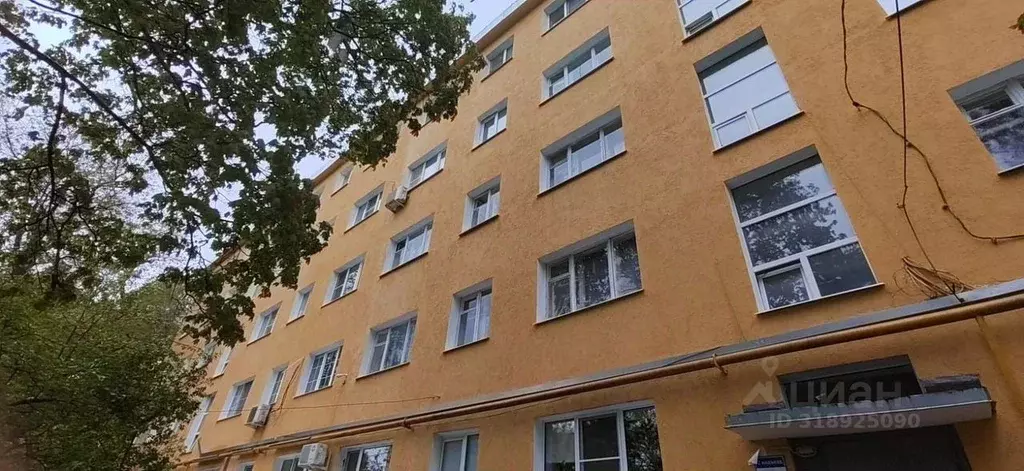 Комната Нижегородская область, Нижний Новгород ул. Заломова, 10 - Фото 0