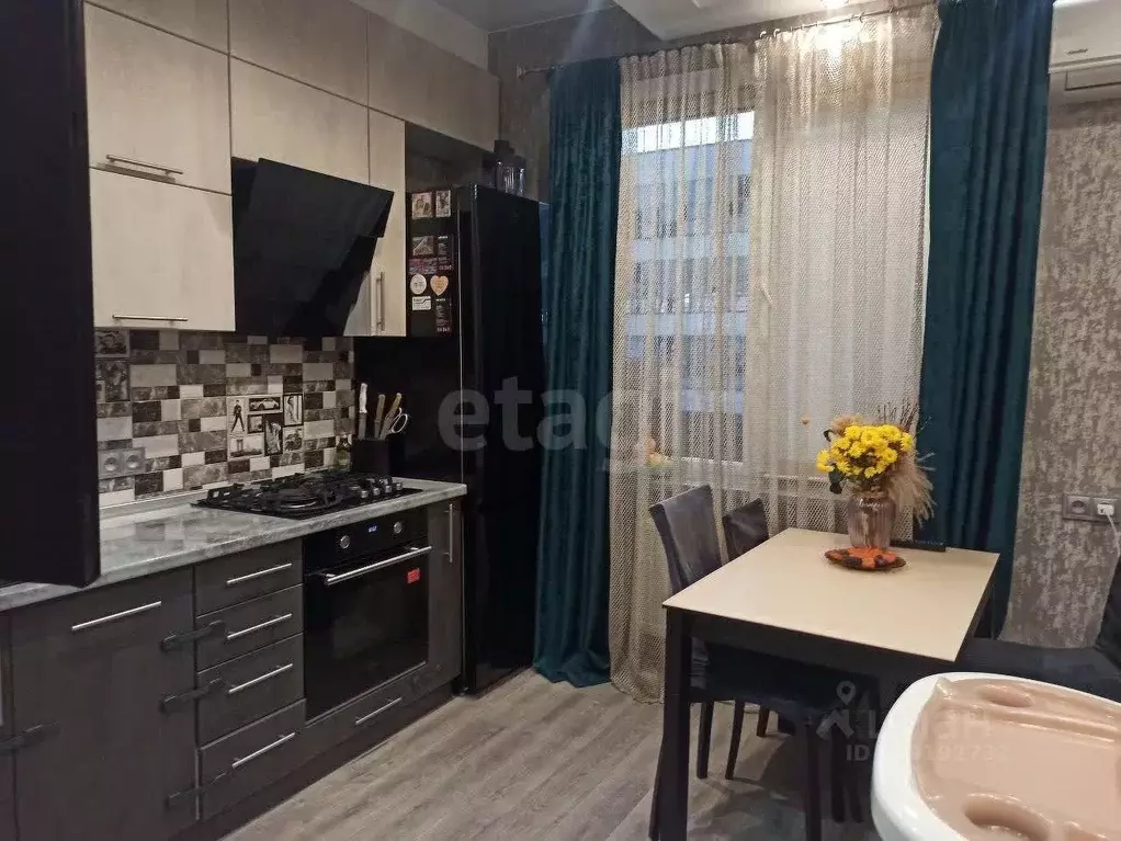 2-к кв. Крым, Симферополь ул. Битакская (67.0 м) - Фото 2