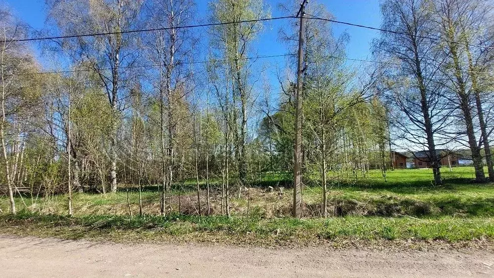 Участок в Ленинградская область, Подпорожское городское поселение, д. ... - Фото 0