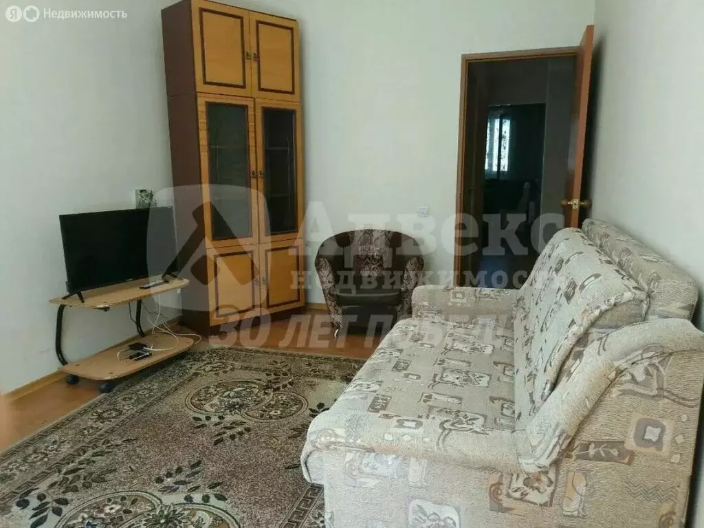 1-комнатная квартира: Тюмень, улица Максима Горького, 3 (43 м) - Фото 2