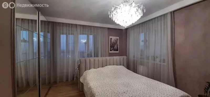 3-комнатная квартира: Санкт-Петербург, проспект Славы, 51 (83.8 м) - Фото 0