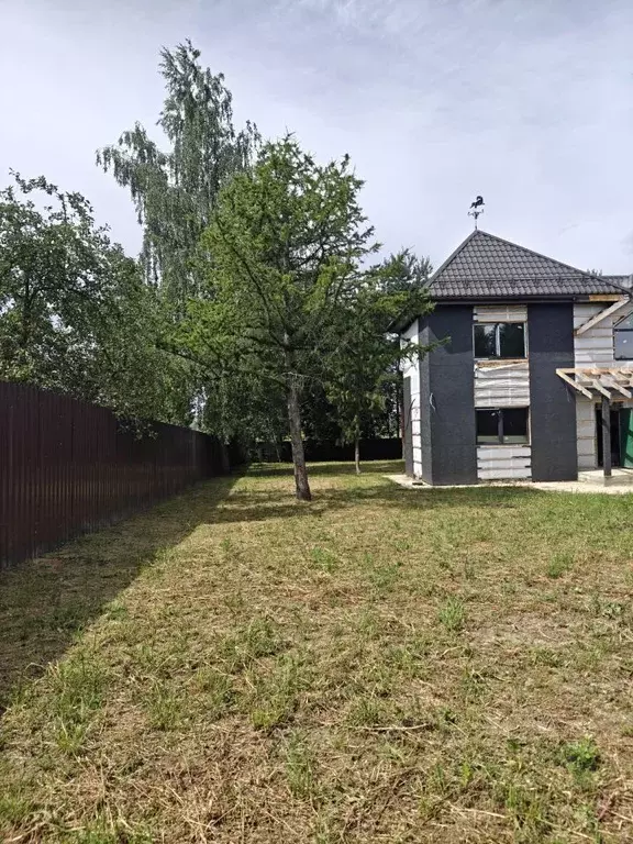 Дом в Калужская область, Жуков Стрелковка СНТ,  (224 м) - Фото 1