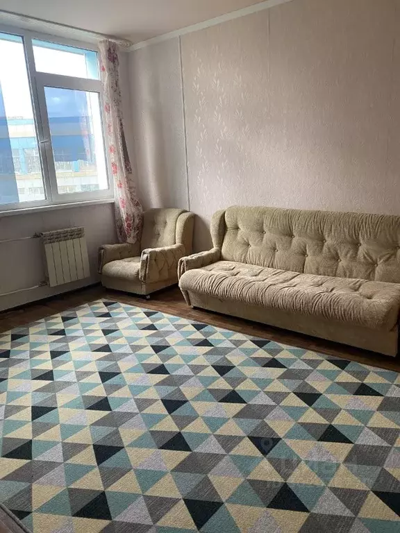 2-к кв. Оренбургская область, Оренбург Салмышская ул., 64/2 (60.0 м) - Фото 1