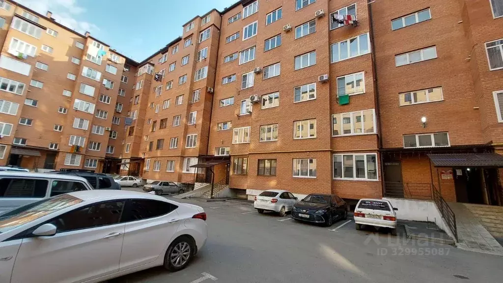 3-к кв. Северная Осетия, Владикавказ ул. Зураба Магкаева, 83к5 (99.5 ... - Фото 2