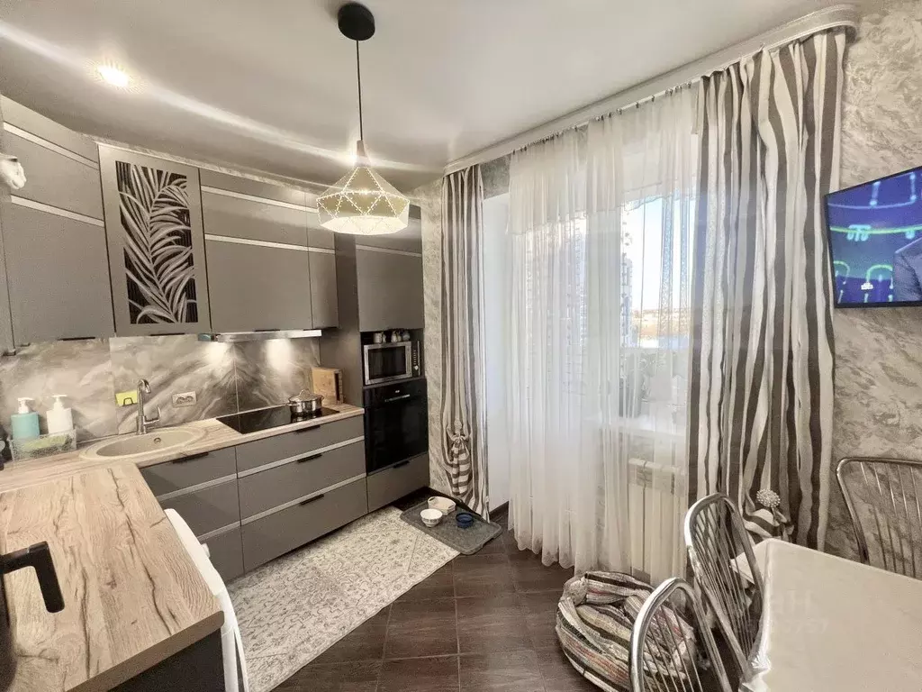 3-к кв. Брянская область, Брянск ул. Комарова, 49 (63.0 м) - Фото 1