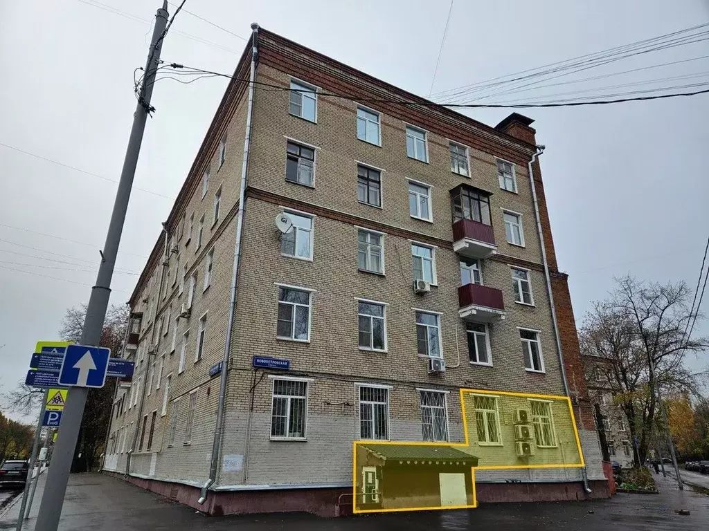 Помещение свободного назначения в Москва бул. Матроса Железняка, 10 ... - Фото 1