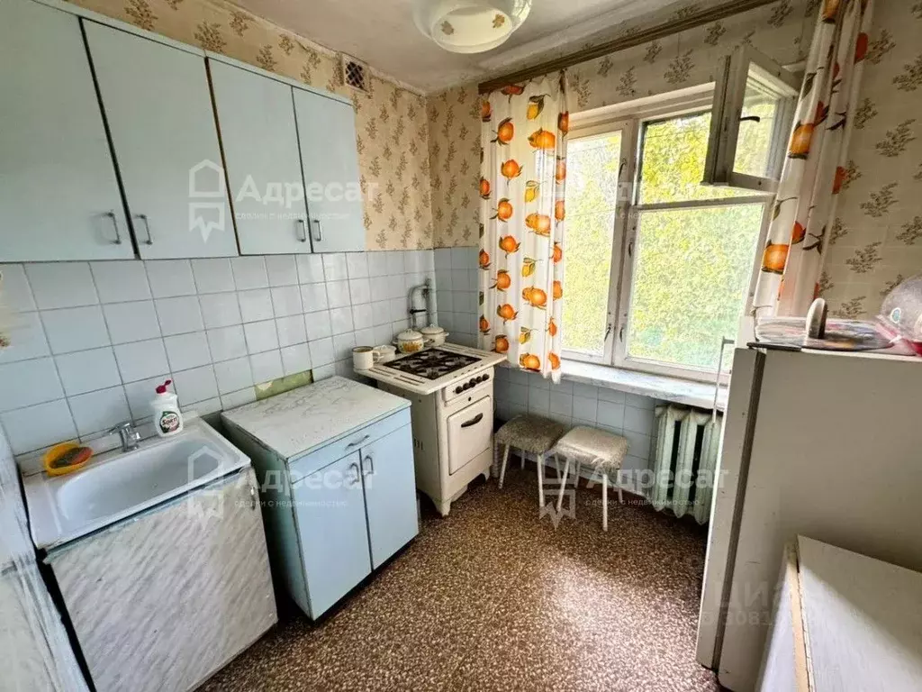 2-к кв. Волгоградская область, Волгоград ул. Хользунова, 38 (45.0 м) - Фото 0