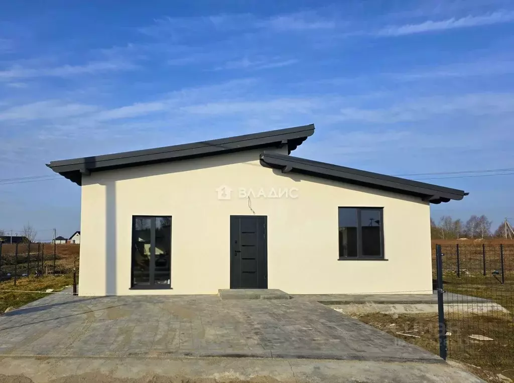 Дом в Калининградская область, Гурьевский муниципальный округ, пос. ... - Фото 1