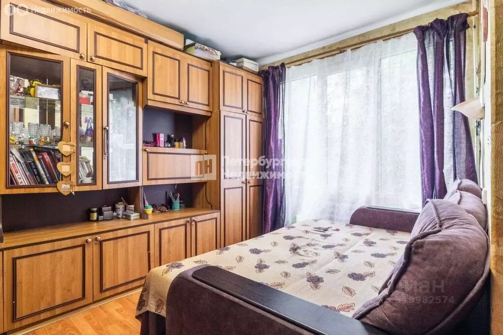 3-комнатная квартира: Санкт-Петербург, проспект Ветеранов, 48 (42.2 м) - Фото 1