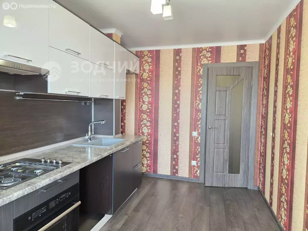 2-комнатная квартира: Чебоксары, улица Ленинского Комсомола, 5 (62 м) - Фото 2