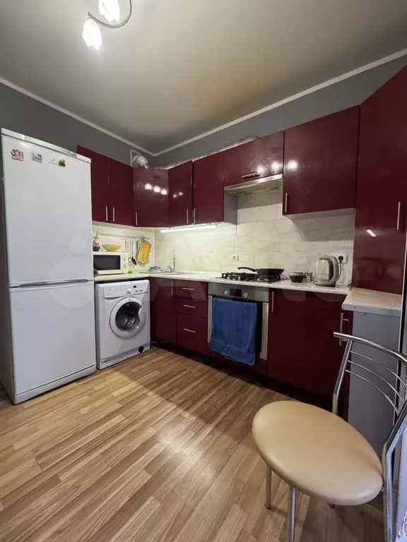 2-к. квартира, 60 м, 3/12 эт. - Фото 0