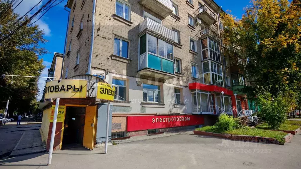 Торговая площадь в Новосибирская область, Новосибирск ул. Ватутина, 21 ... - Фото 1