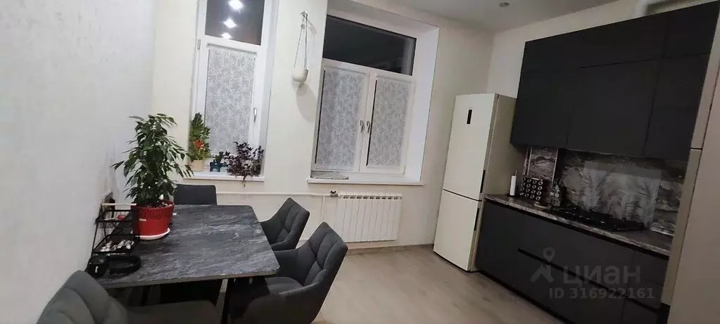 2-к кв. Московская область, Балашиха Советская ул., 2/9 (67.0 м) - Фото 1