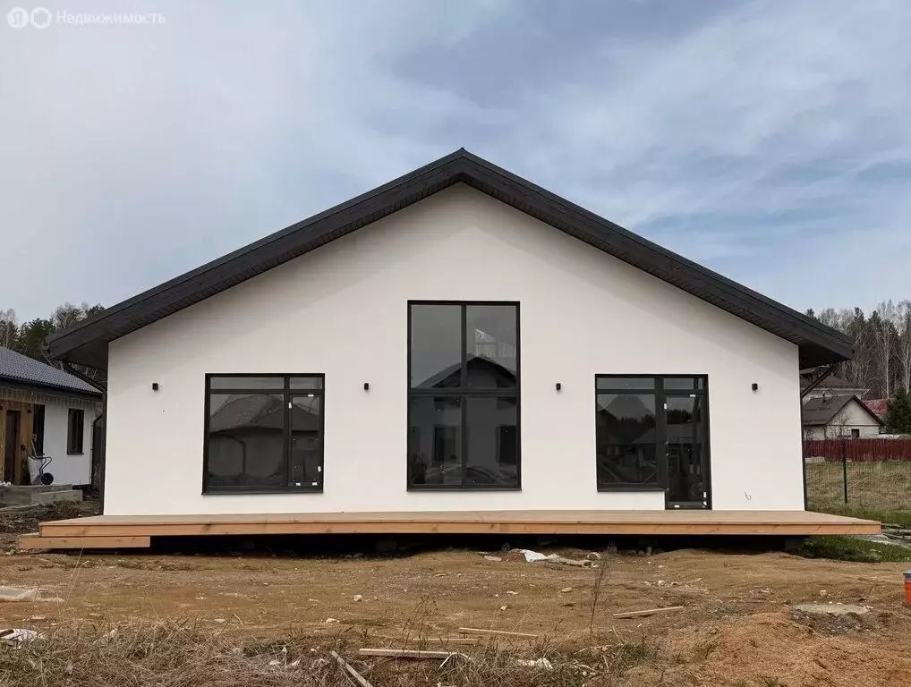 Дом в Свердловская область, Белоярский муниципальный округ, посёлок ... - Фото 1